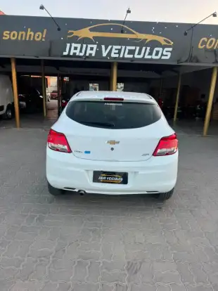 CHEVROLET-ONIX-2018