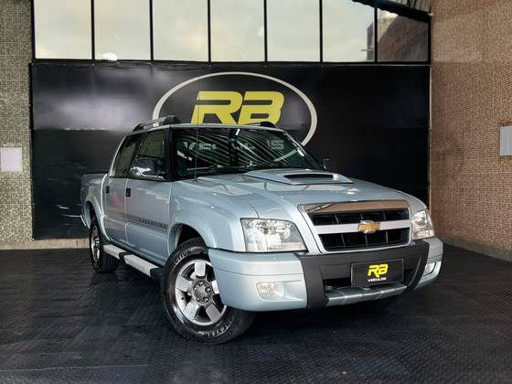 CHEVROLET S10 2.8 EXECUTIVE 4X4 CD 12V TURBO ELECTRONIC INTERCOOLER DIESEL 4P MANUAL