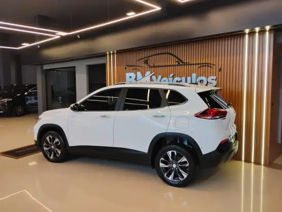 CHEVROLET-TRACKER-2023