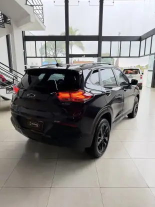 CHEVROLET-TRACKER-2024