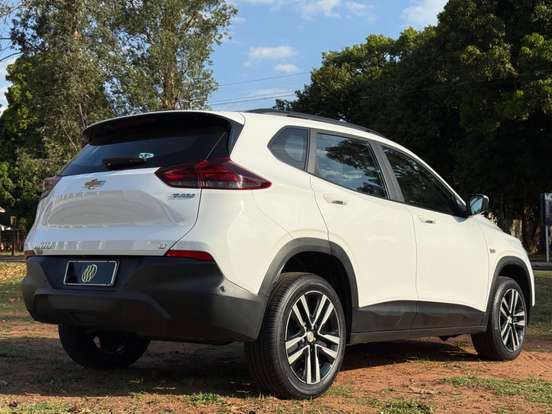 CHEVROLET-TRACKER-2024