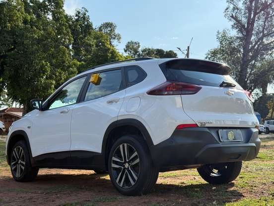 CHEVROLET-TRACKER-2024