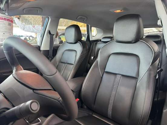 CHEVROLET-TRACKER-2025