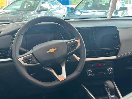 CHEVROLET-TRACKER-2025