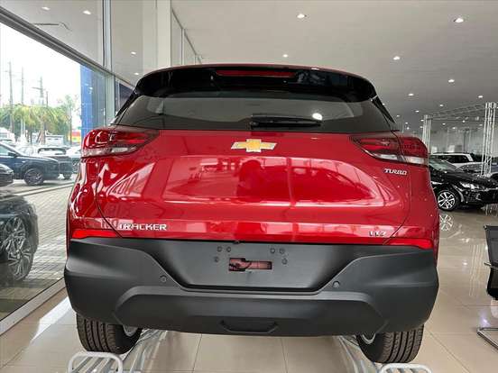 CHEVROLET-TRACKER-2024