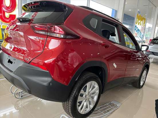 CHEVROLET-TRACKER-2024