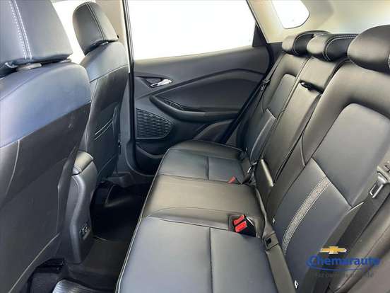 CHEVROLET-TRACKER-2024