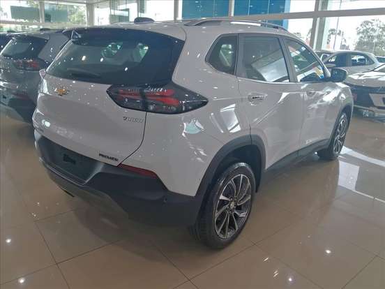 CHEVROLET-TRACKER-2025