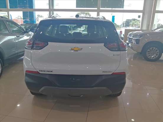 CHEVROLET-TRACKER-2025