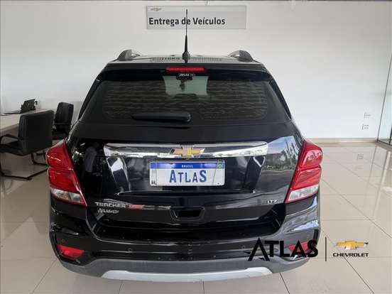 CHEVROLET-TRACKER-2016