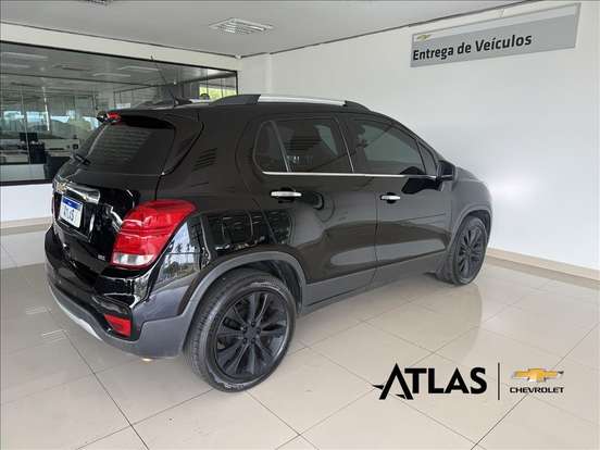 CHEVROLET-TRACKER-2016
