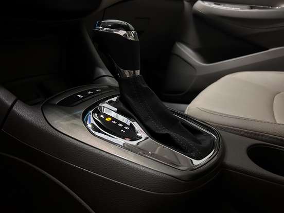 CHEVROLET-CRUZE-2019