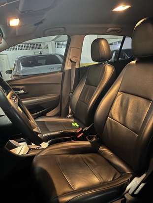 CHEVROLET-TRACKER-2019