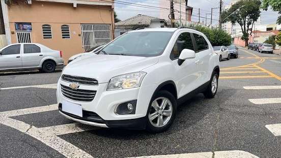CHEVROLET-TRACKER-2016