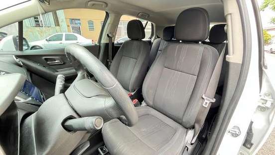 CHEVROLET-TRACKER-2016