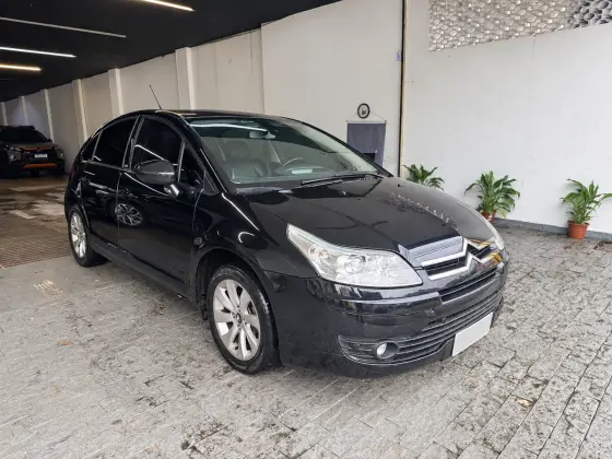 CITROËN C4 2.0 EXCLUSIVE 16V FLEX 4P AUTOMÁTICO