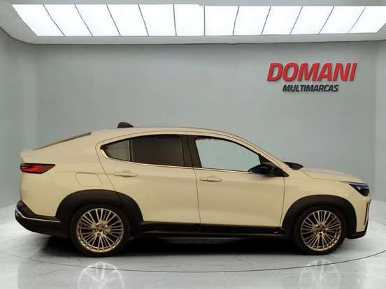 FIAT-FASTBACK-2022