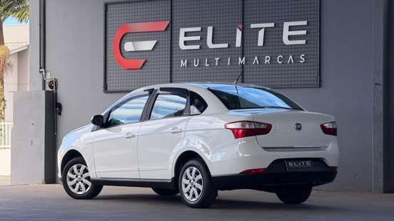 FIAT-GRAND SIENA-2015