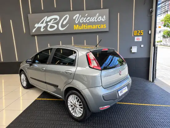 FIAT-PUNTO-1.6 ESSENCE 16V FLEX 4P AUTOMATIZADO FIAT-PUNTO-2012