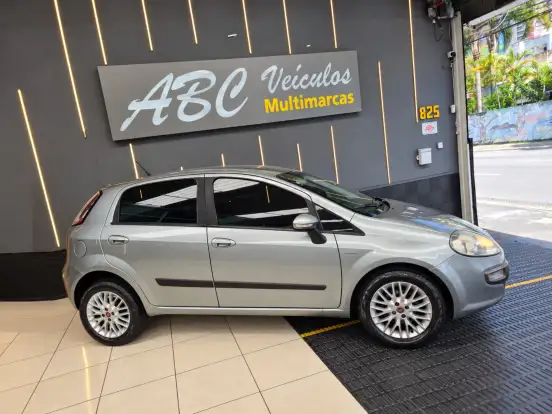 FIAT-PUNTO-1.6 ESSENCE 16V FLEX 4P AUTOMATIZADO FIAT-PUNTO-2012