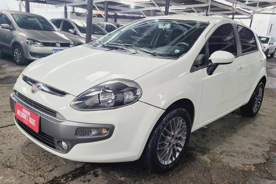 FIAT PUNTO 1.6 ESSENCE 16V FLEX 4P MANUAL