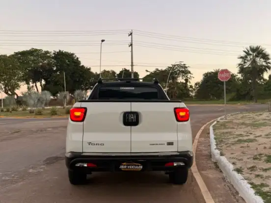 FIAT-TORO-1.3 TURBO 270 FLEX ENDURANCE AT6 FIAT-TORO-2021