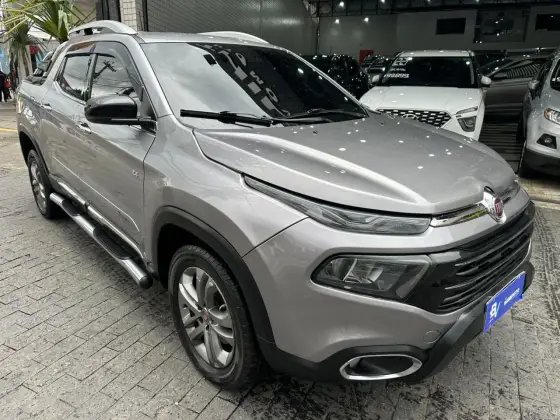 FIAT TORO 2.4 16V MULTIAIR FLEX VOLCANO AT9