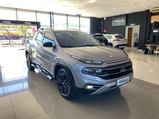 FIAT TORO 2.0 16V TURBO DIESEL VOLCANO 4WD AT9