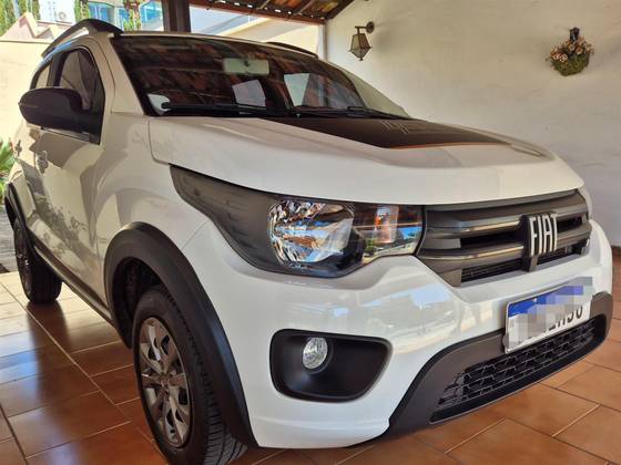 FIAT MOBI 1.0 FIREFLY FLEX TREKKING MANUAL