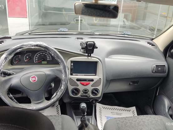 FIAT-SIENA-1.0 MPI FIRE CELEBRATION 8V FLEX 4P MANUAL FIAT-SIENA-2010