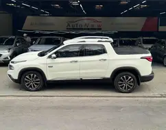 FIAT TORO 2.0 16V TURBO DIESEL RANCH 4WD AT9 FIAT TORO 2.0 16V TURBO DIESEL RANCH 4WD AT9