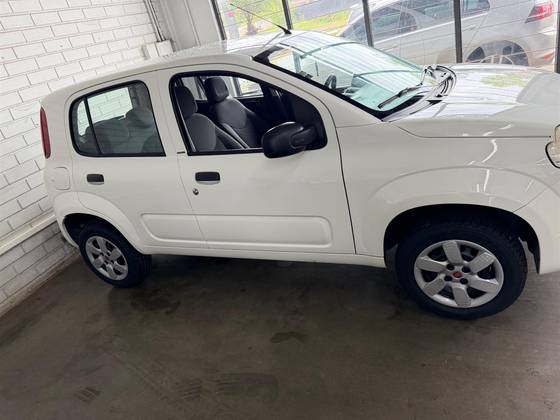 FIAT UNO 1.0 EVO VIVACE 8V FLEX 4P MANUAL