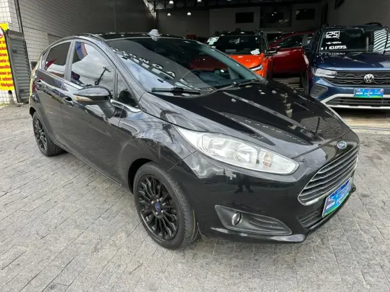 FORD FIESTA 1.6 TITANIUM HATCH 16V FLEX 4P POWERSHIFT