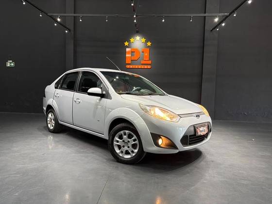 FORD FIESTA 1.6 ROCAM SE 8V FLEX 4P MANUAL