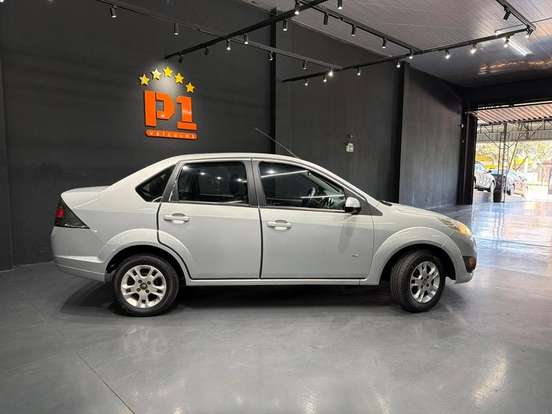 FORD-FIESTA-1.6 ROCAM SE 8V FLEX 4P MANUAL FORD-FIESTA-2013