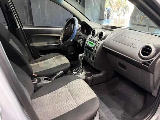 FORD-FIESTA-1.6 ROCAM SE 8V FLEX 4P MANUAL FORD-FIESTA-2013