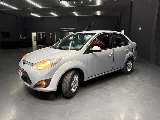 FORD-FIESTA-2013