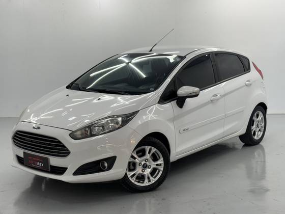 FORD FIESTA 1.6 SE HATCH 16V FLEX 4P POWERSHIFT