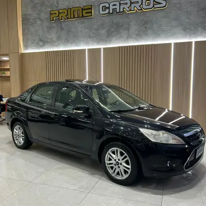 FORD FOCUS 2.0 GHIA SEDAN 16V GASOLINA 4P AUTOMÁTICO