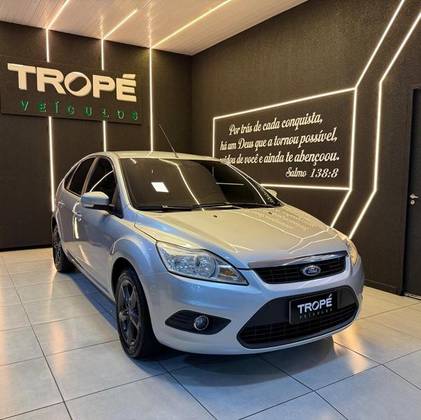 FORD FOCUS 2.0 GLX 16V FLEX 4P AUTOMÁTICO
