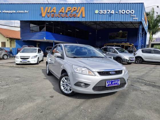 FORD FOCUS 2.0 GLX SEDAN 16V FLEX 4P MANUAL