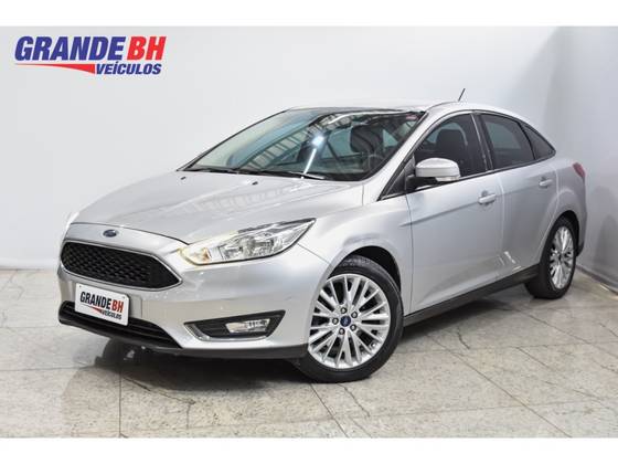 FORD FOCUS 2.0 SE FASTBACK 16V FLEX 4P POWERSHIFT