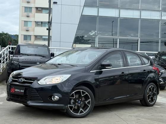 FORD FOCUS 2.0 TITANIUM SEDAN 16V FLEX 4P AUTOMÁTICO