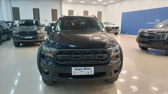 FORD RANGER 2.2 BLACK 4X2 CD 16V DIESEL 4P AUTOMÁTICO