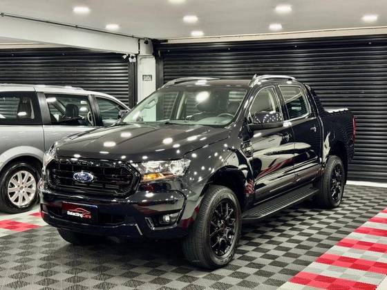 FORD RANGER 2.2 BLACK 4X2 CD 16V DIESEL 4P AUTOMÁTICO