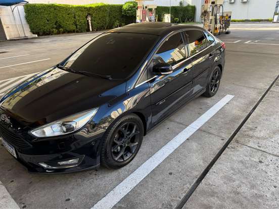 FORD-FOCUS-2.0 TITANIUM PLUS FASTBACK 16V FLEX 4P POWERSHIFT FORD-FOCUS-2016