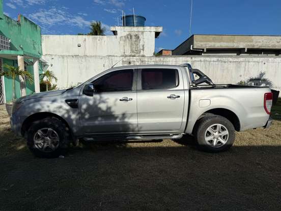 FORD-RANGER-2.5 XLT 4X2 CD 16V FLEX 4P MANUAL FORD-RANGER-2014