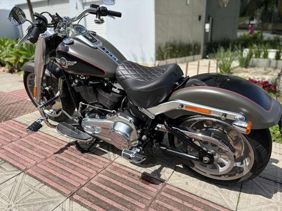 HARLEY-DAVIDSON-SOFTAIL FAT BOY-2019