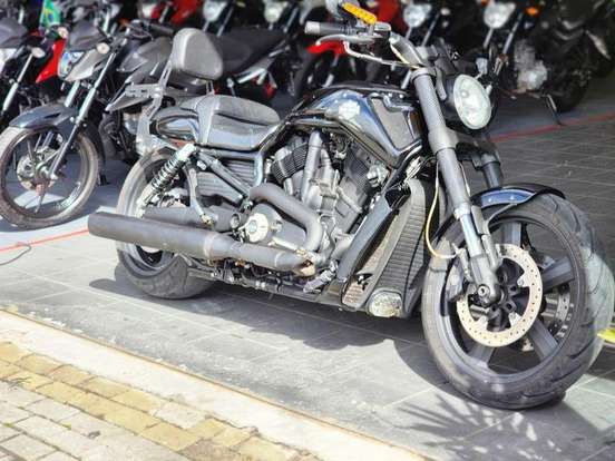 HARLEY-DAVIDSON-V-ROD 10TH ANNIVERSARY EDITION-2011