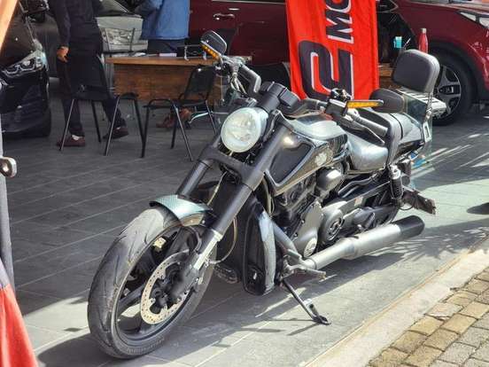 HARLEY-DAVIDSON-V-ROD 10TH ANNIVERSARY EDITION-2011